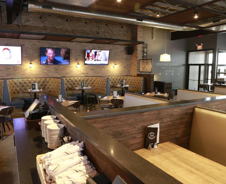 Central standard restaurant bettendorf homefront interior design